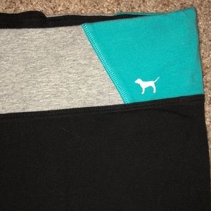 Victoria’s Secret PINK yoga pants